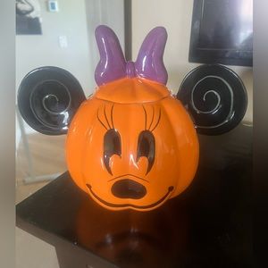 Brand New, Never Used Minnie Pumpkin Cookie Jar